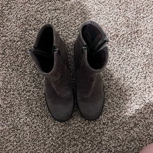 Born genuine suede boots, taupe color, size 8, 2in heel